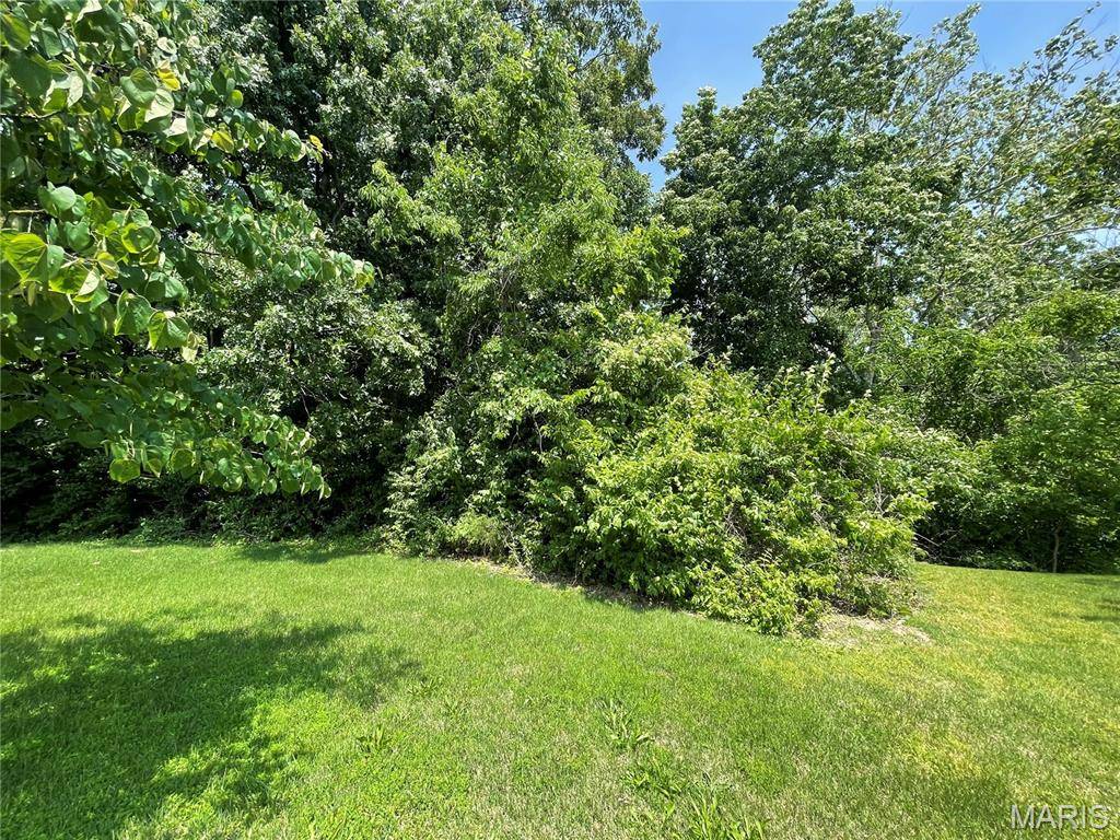 Godfrey, IL 62035,212 Pine Ridge DR