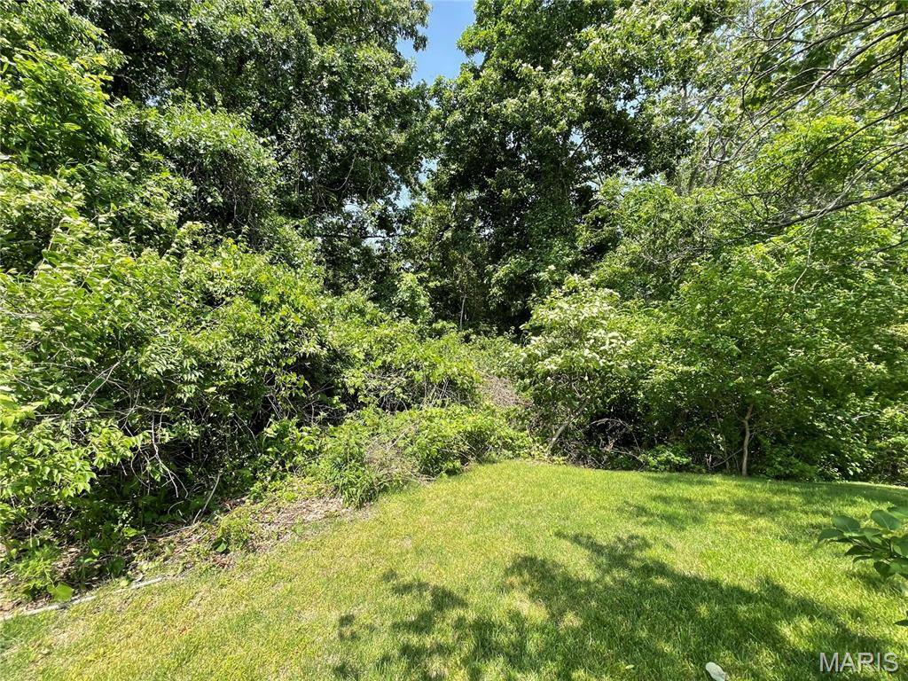 Godfrey, IL 62035,212 Pine Ridge DR
