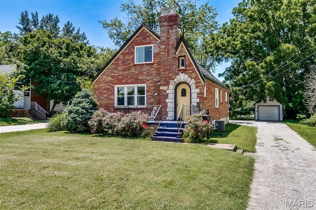 Florissant, MO 63031,1375 S New Florissant RD