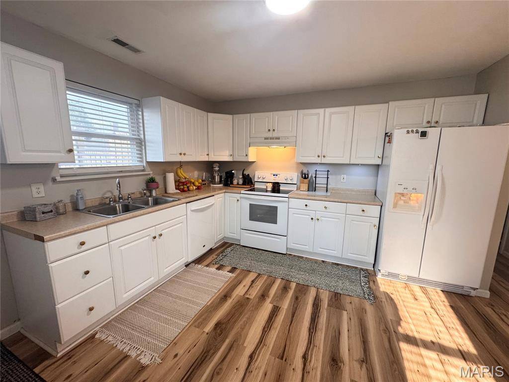 Bowling Green, MO 63334,1319 W Church ST