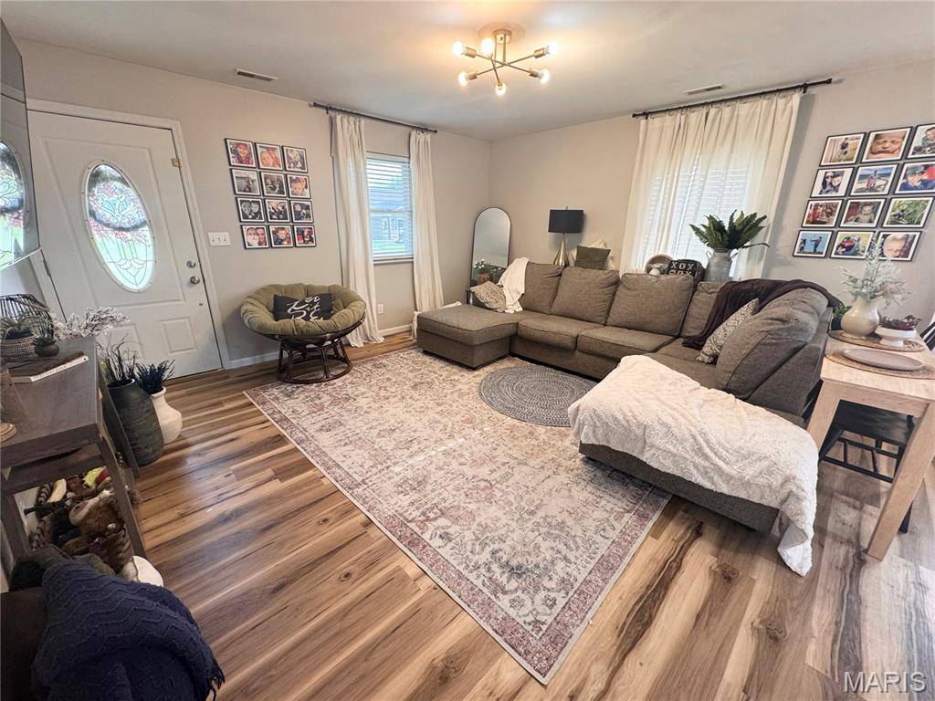 Bowling Green, MO 63334,1319 W Church ST
