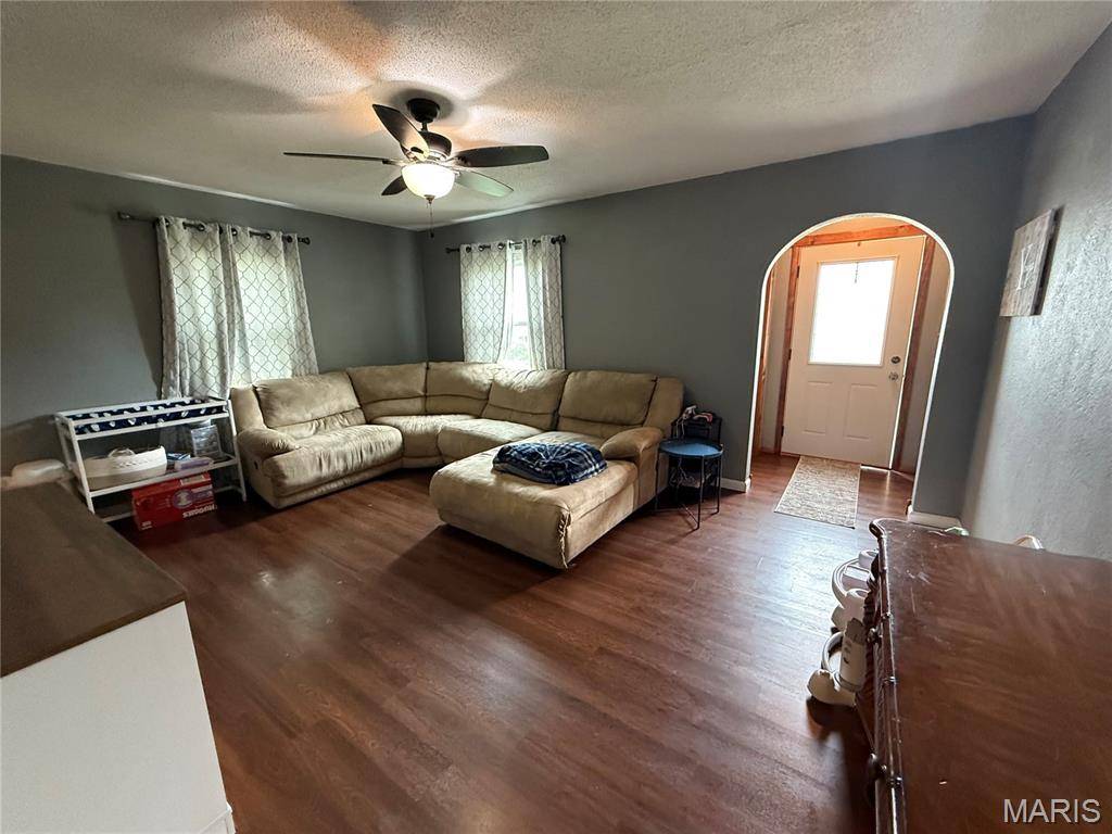 Perryville, MO 63775,318 N West ST