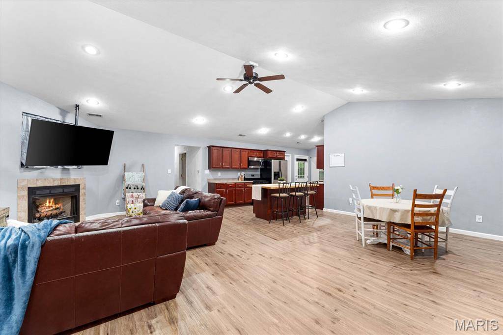 Fairview Heights, IL 62208,9138 Lynwood LN
