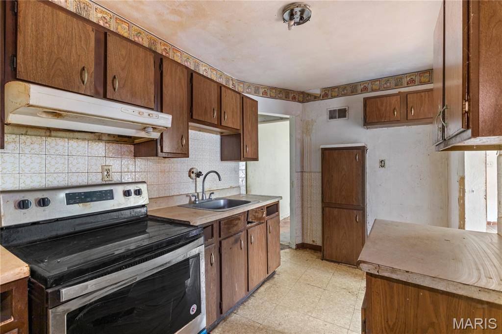 St Louis, MO 63122,338 Reardon DR