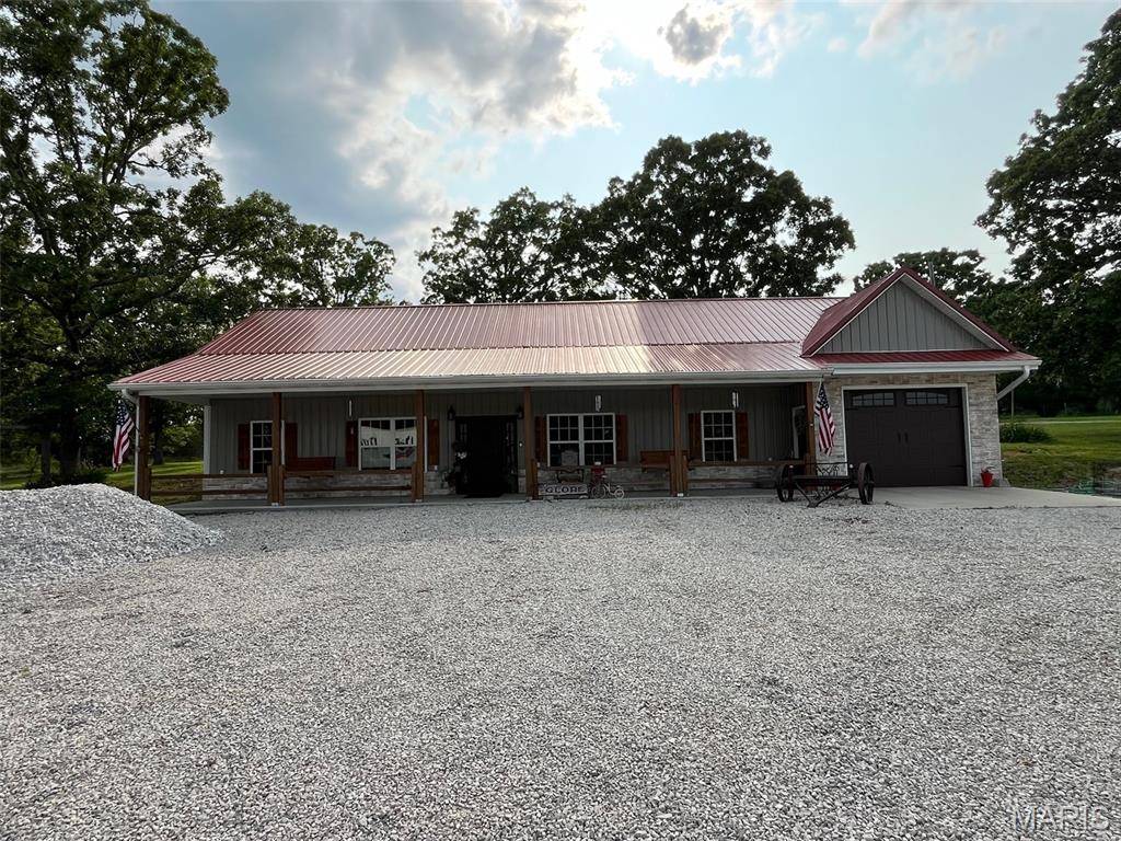 Mineral Point, MO 63660,10570 Old 8 East