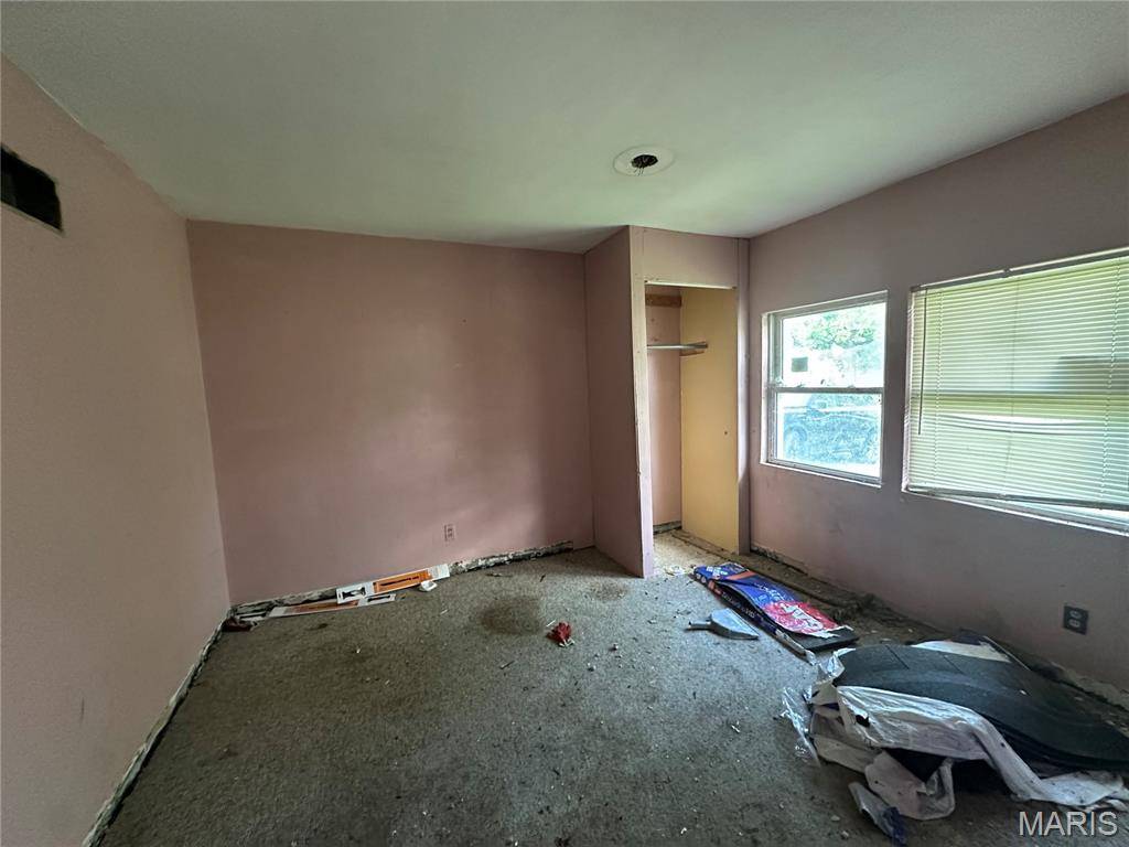 Riverview, MO 63136,9833 Dennis DR
