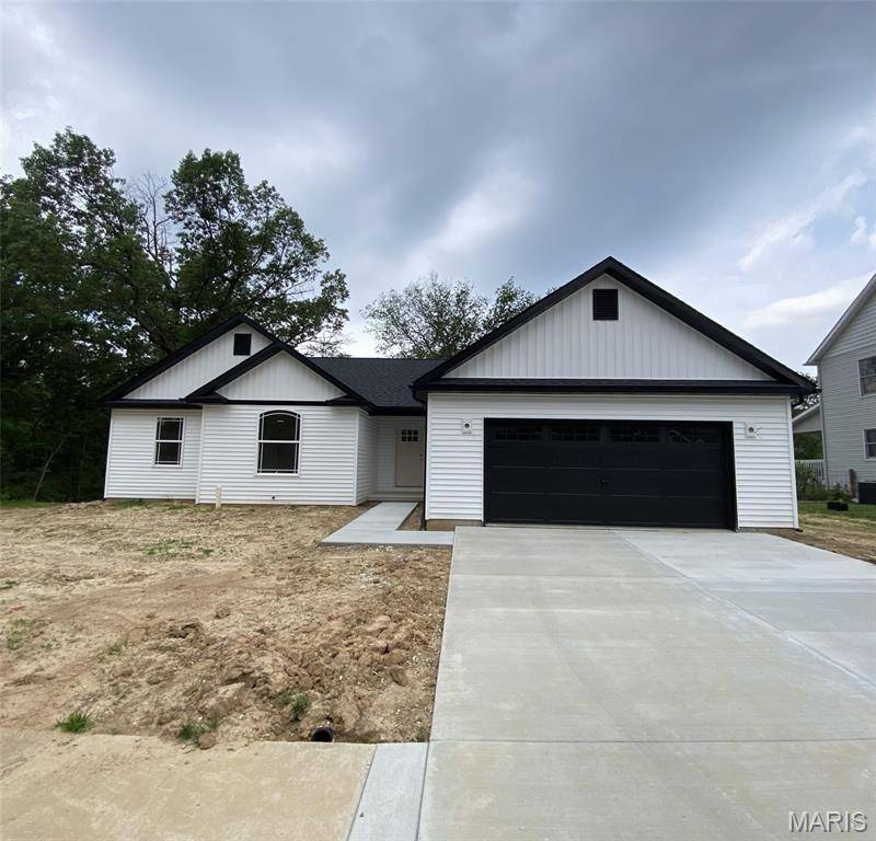 Grafton, IL 62037,1122 Redwing Court