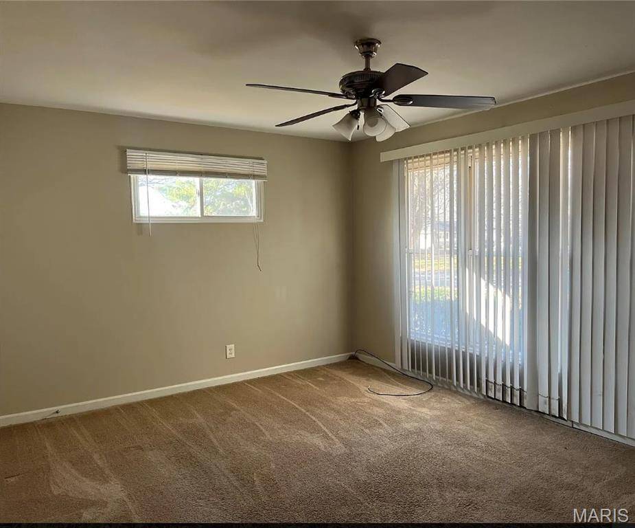 Hazelwood, MO 63042,6910 Noble Drive