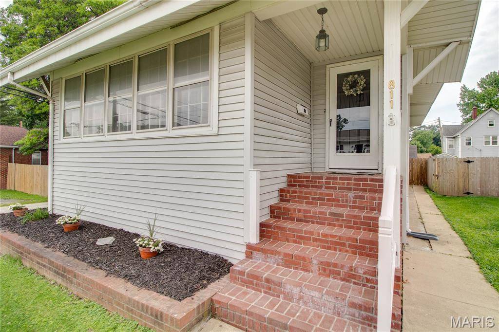 Alton, IL 62002,811 McPherson AVE