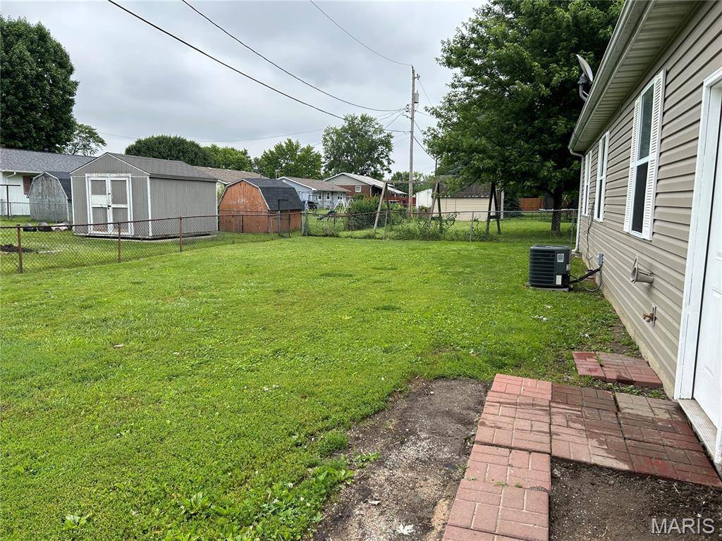 Granite City, IL 62040,82 Briarview LN