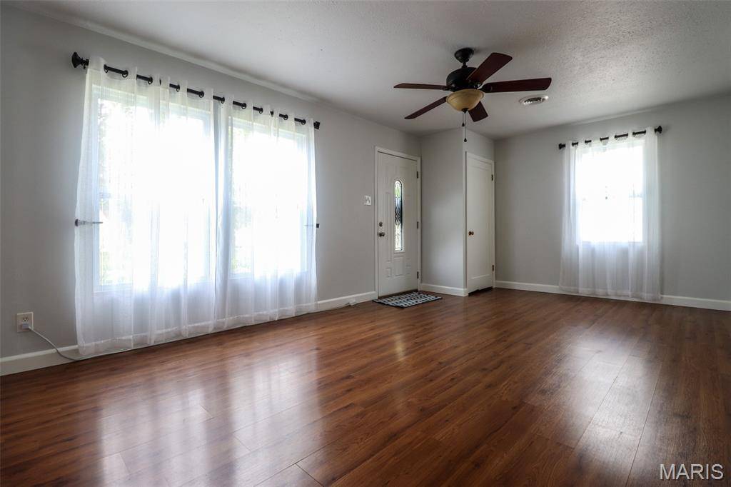Affton, MO 63123,6441 Darlow DR