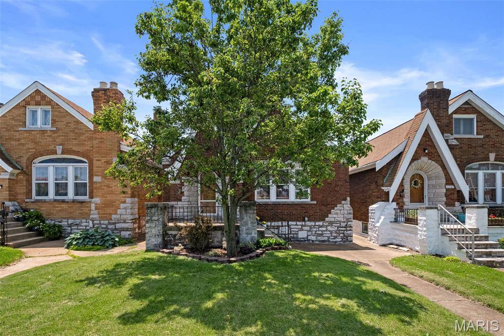 St Louis, MO 63109,6314 Chippewa ST