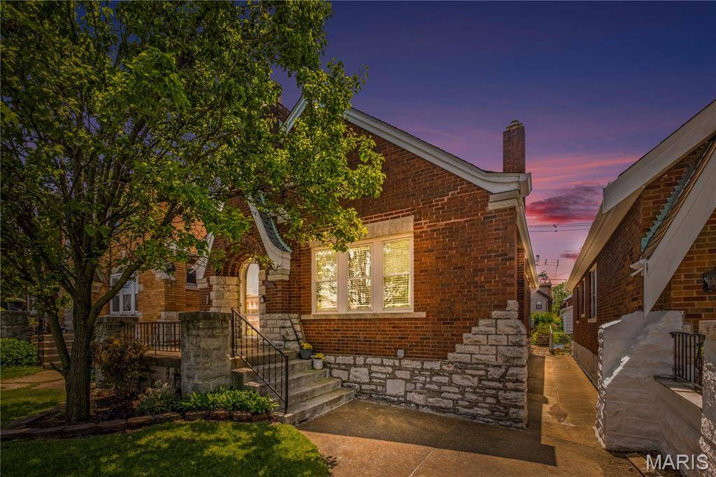 St Louis, MO 63109,6314 Chippewa ST