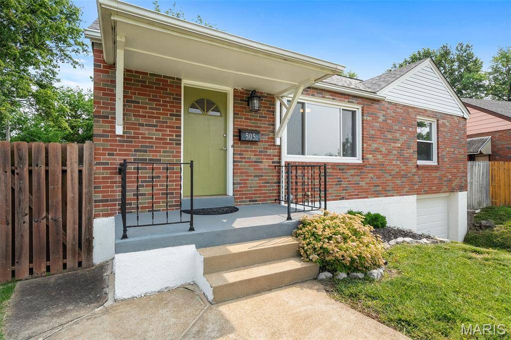 St Louis, MO 63125,505 Chapel RD