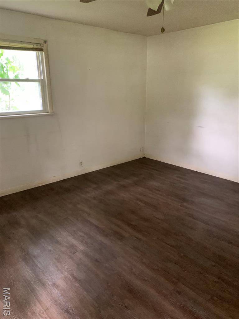 Gillespie, IL 62033,215 Berry ST