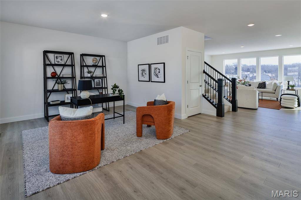 St Charles, MO 63304,517 Beneficial WAY