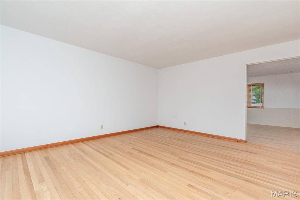 MO 63123,9715 Grantview DR