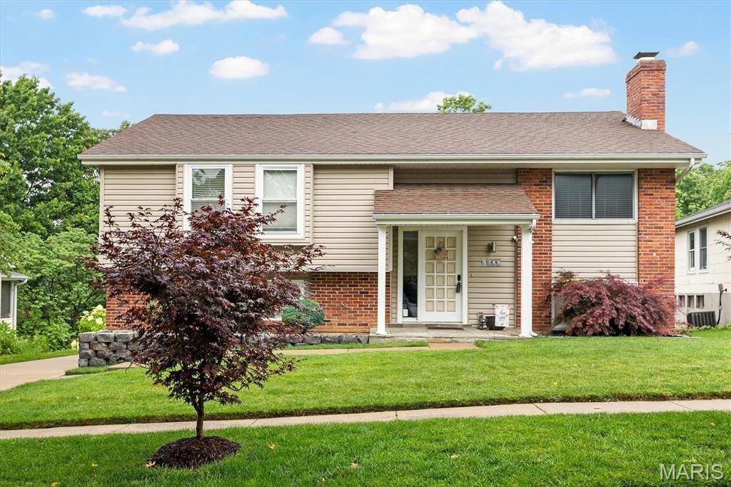 St Louis, MO 63129,3749 Gumtree LN