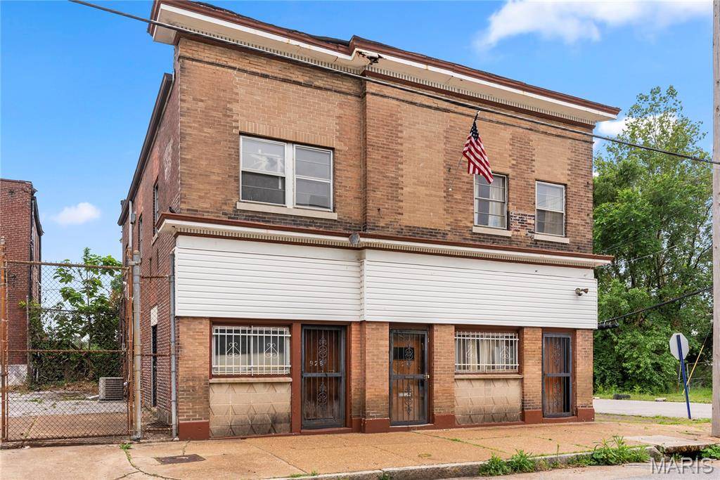 St Louis, MO 63108,924 Pendleton AVE