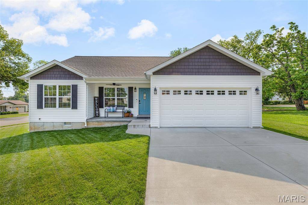 Desloge, MO 63601,114 N Country LN
