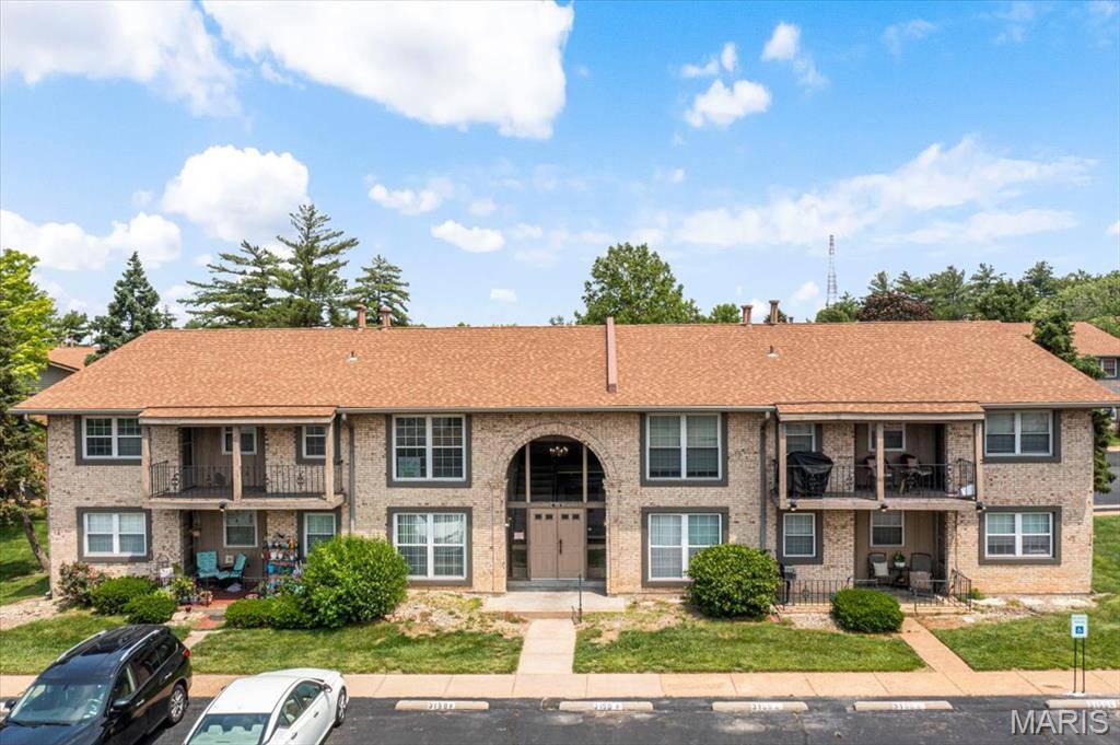 Florissant, MO 63033,3159 Carefree LN #B