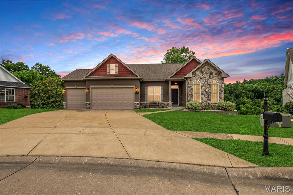 Arnold, MO 63010,1630 Twin Oaks DR