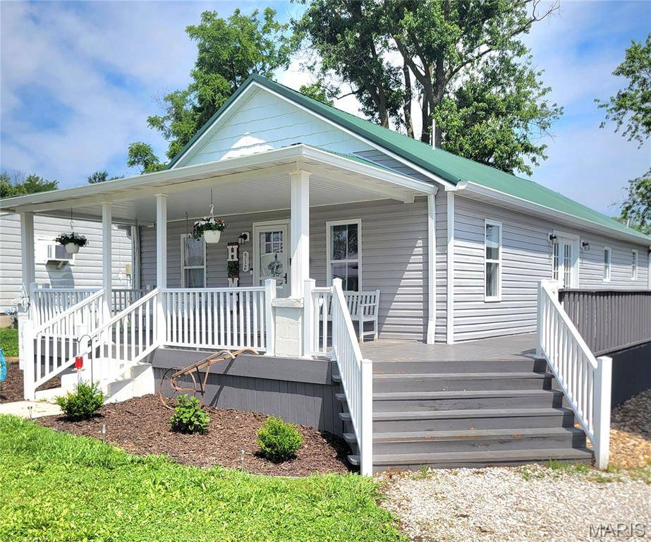 Palmyra, MO 63461,512 W Olive ST