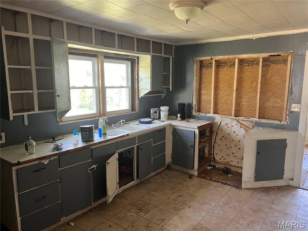 Lebanon, MO 65536,856 Wood ST