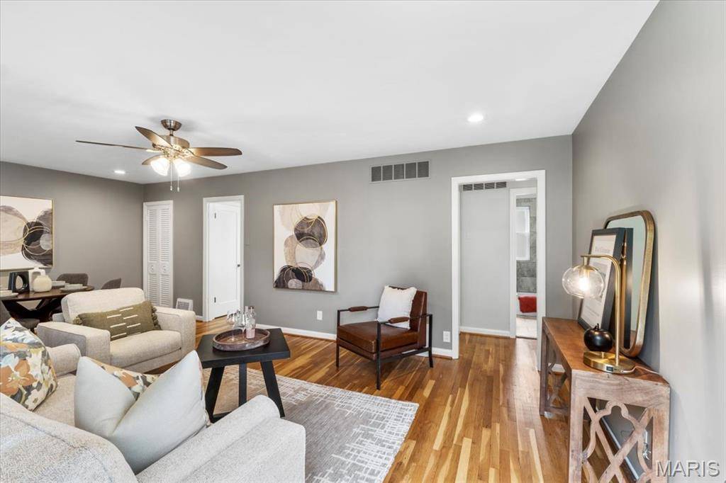 Florissant, MO 63031,13 Saint Martha CT