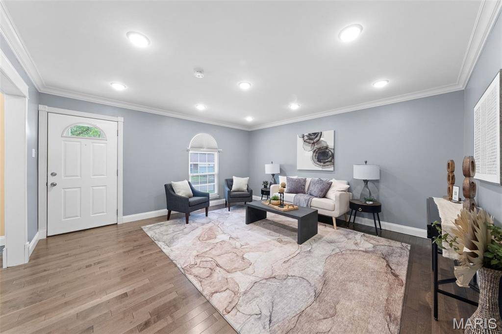 St Louis, MO 63129,5303 Camelot Estates DR