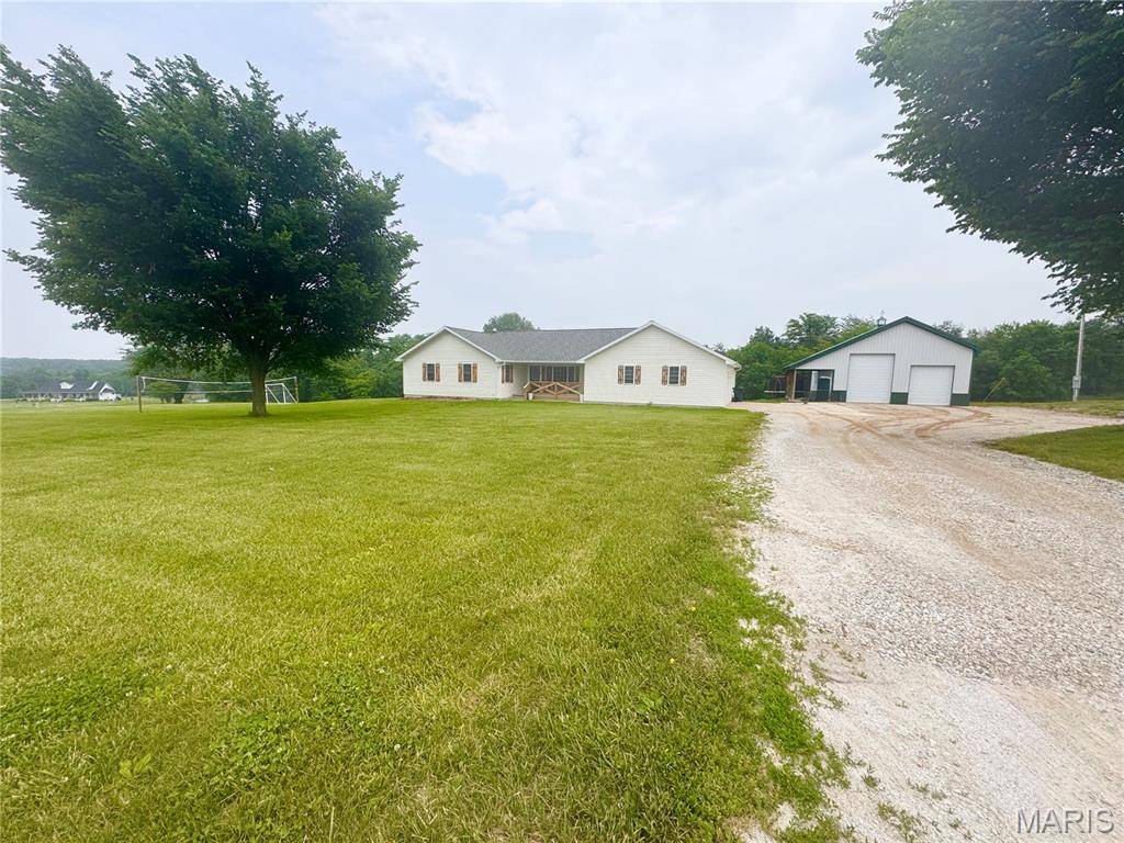 Palmyra, MO 63461,3581 Eagle Crest DR