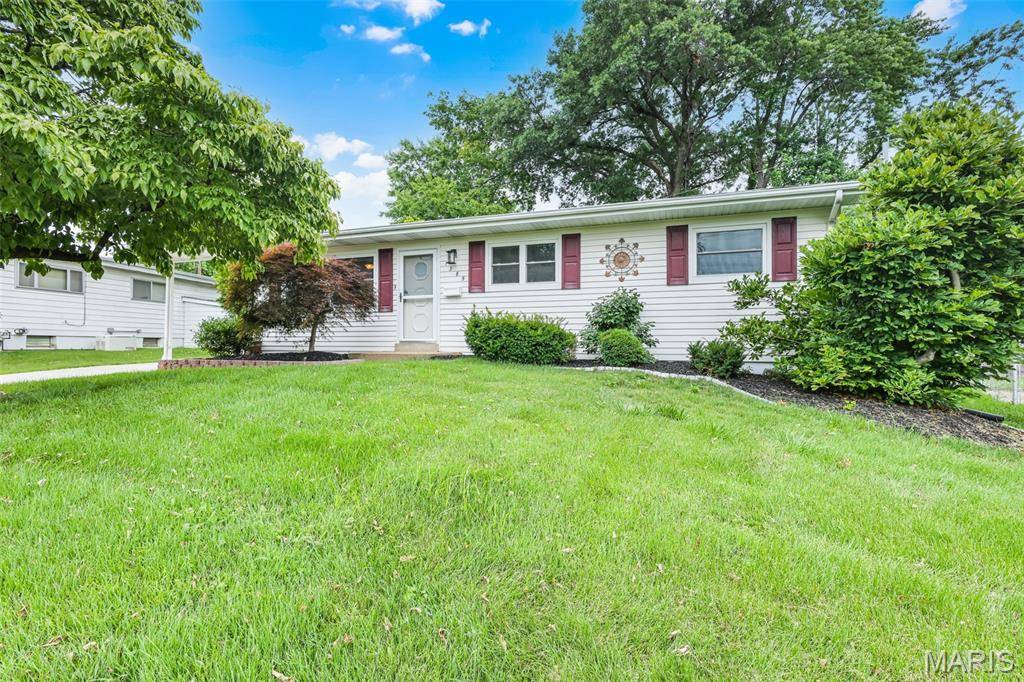 Florissant, MO 63031,1385 Mallard LN