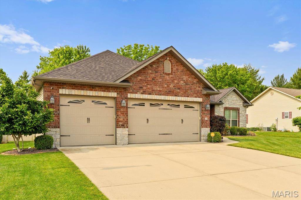 Troy, IL 62294,30 Ellington DR