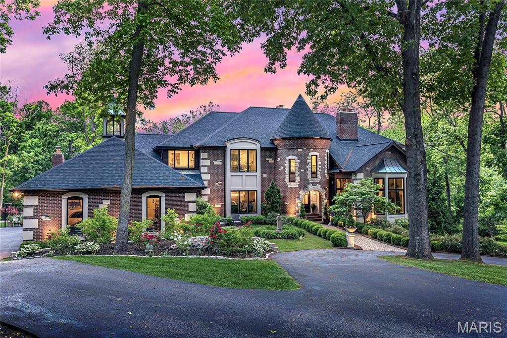 St Charles, MO 63301,11 Lake Forest CT W