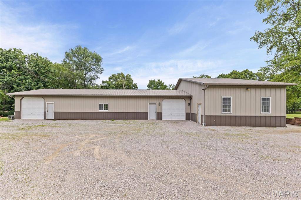 Belleville, IL 62221,3111 Whispering Pines DR