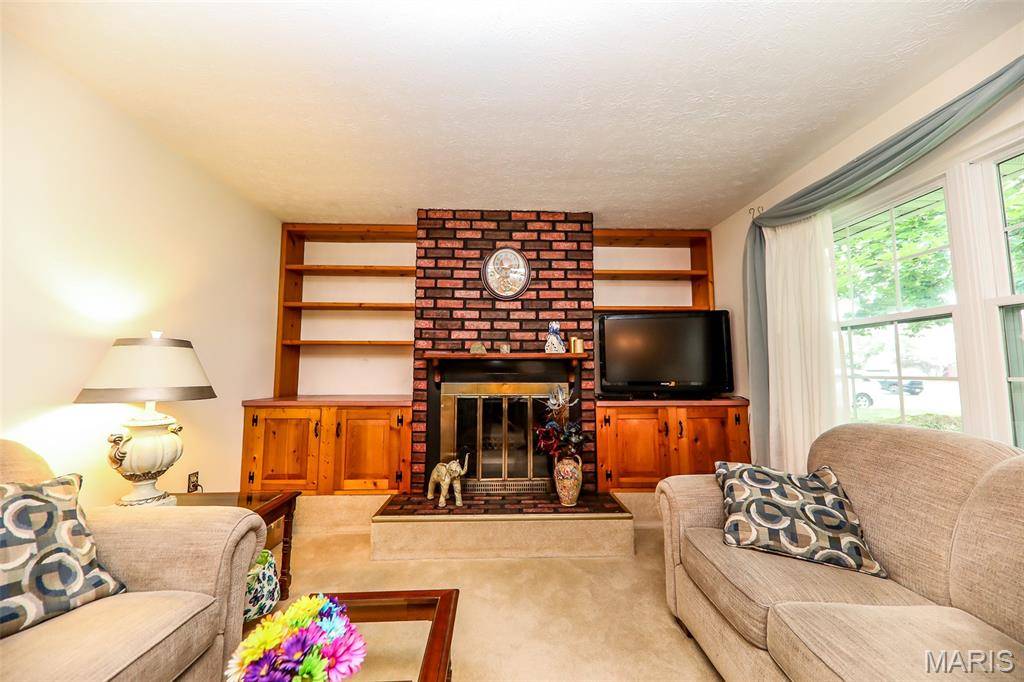 Granite City, IL 62040,305 Warson LN