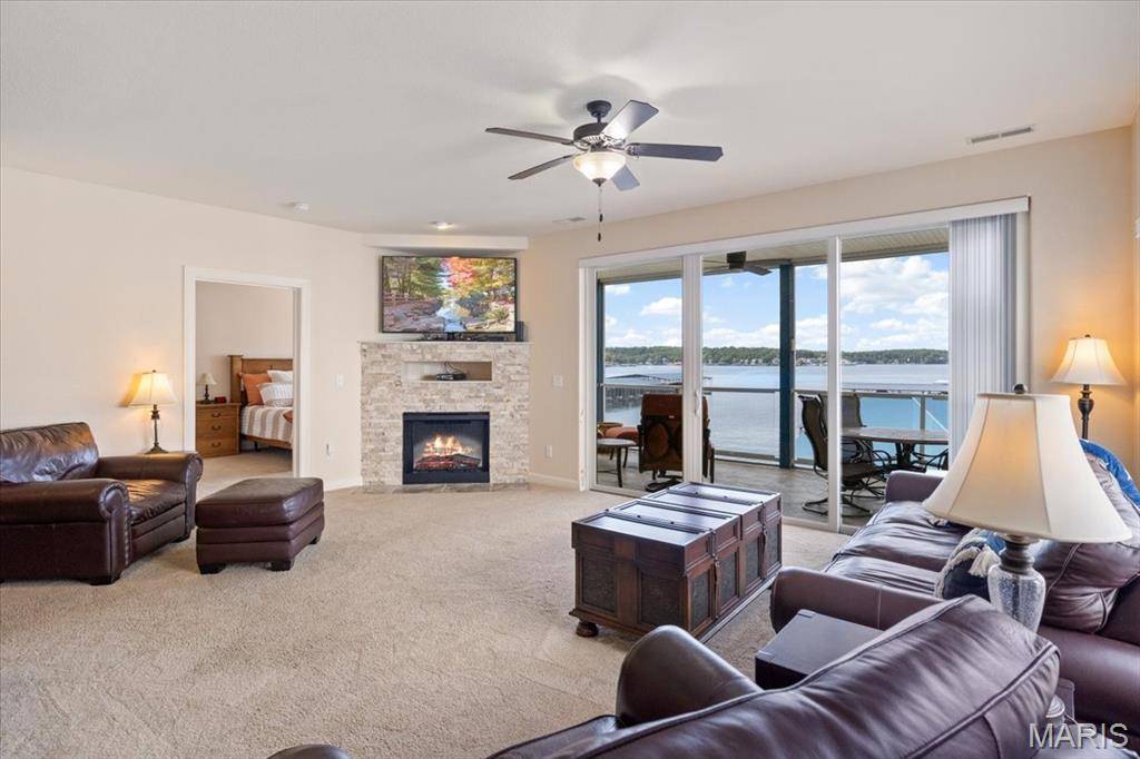 Gravois Mills, MO 65037,18051 Blue Anchor DR #533