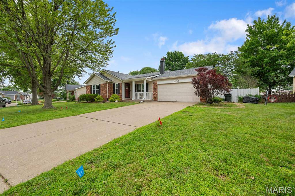 St Peters, MO 63376,1203 Summerwood DR