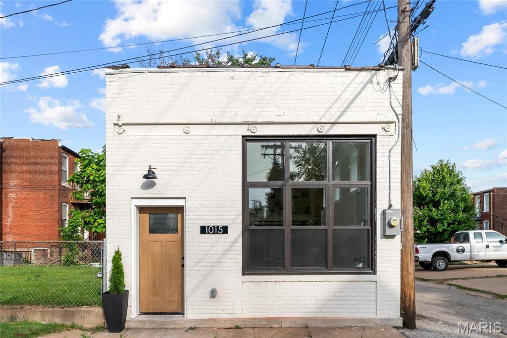 St Louis, MO 63110,1015 Tower Grove AVE