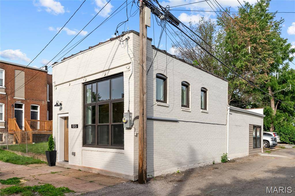 St Louis, MO 63110,1015 Tower Grove AVE