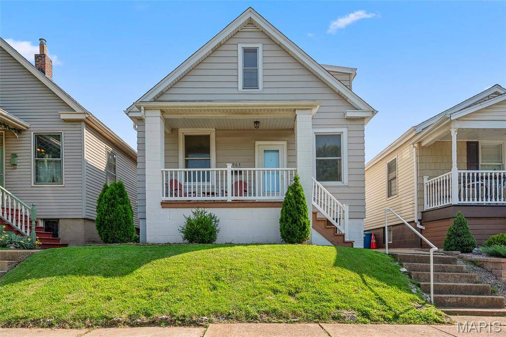 St Louis, MO 63109,4963 Nagel AVE