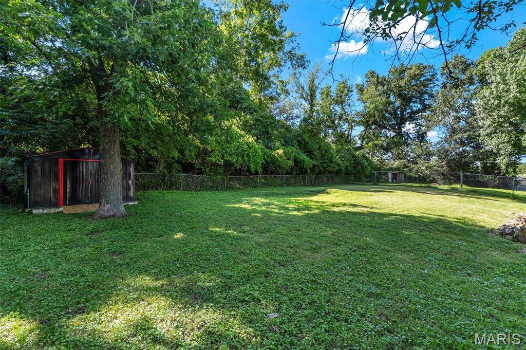 Ballwin, MO 63021,321 Fairview CT