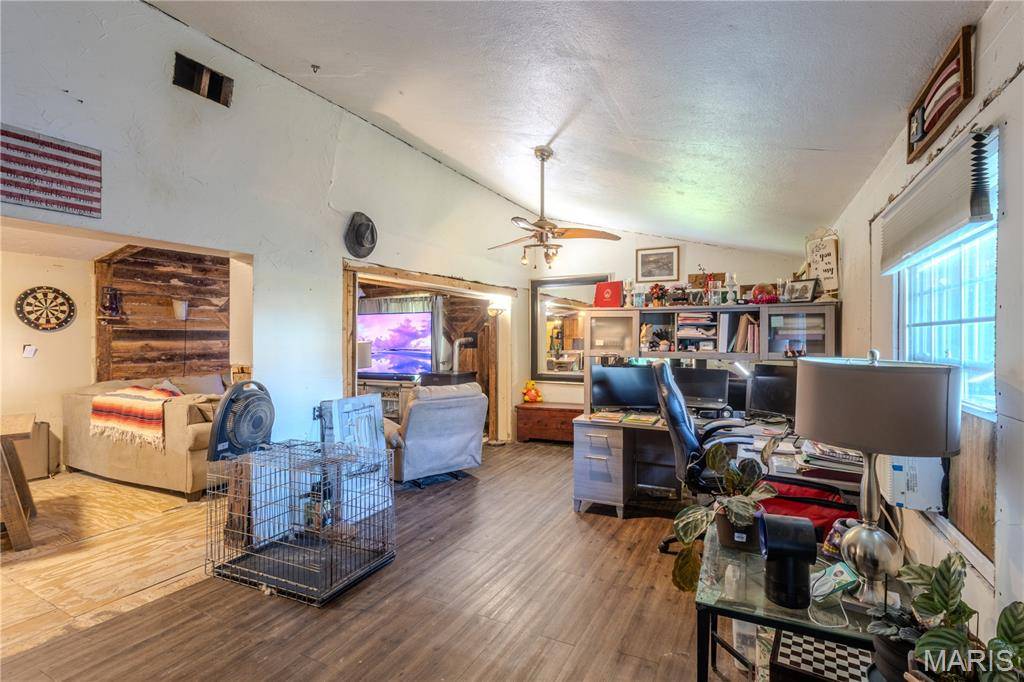 Rolla, MO 65401,12251 Private Drive 7134