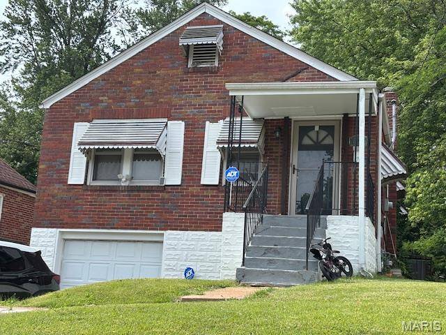 St Louis, MO 63121,8708 Kendale DR