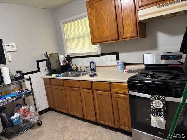 St Louis, MO 63121,8708 Kendale DR