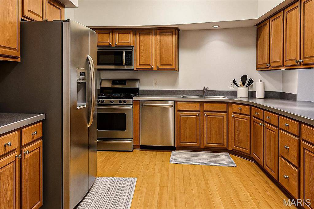 Caseyville, IL 62232,21 Charles DR