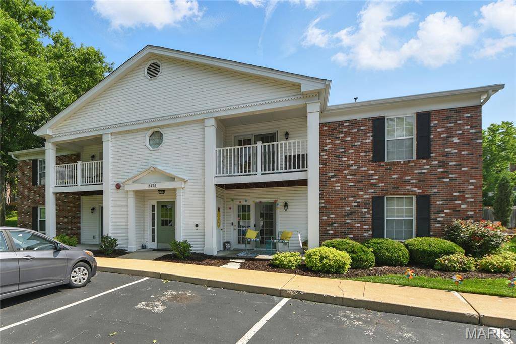 Valley Park, MO 63088,3425 Country Stone Manor DR #G