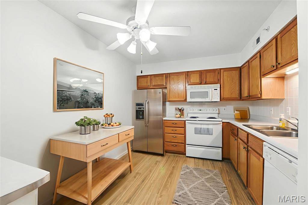 Valley Park, MO 63088,3425 Country Stone Manor DR #G
