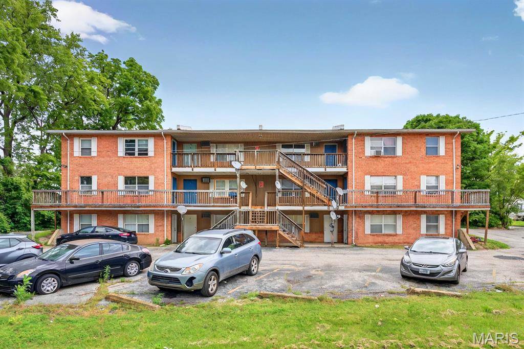 Belleville, IL 62223,25 S 76th ST