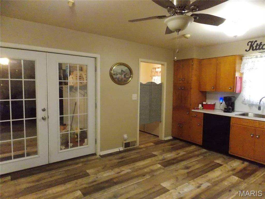Poplar Bluff, MO 63901,2023 N 14th ST